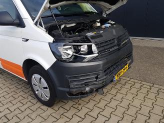 Volkswagen Transporter 2.0 TDI L2H1 Comfortline picture 13