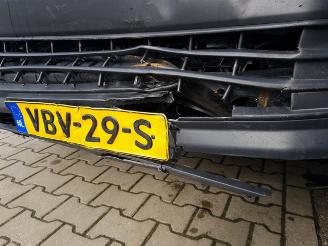 Volkswagen Transporter 2.0 TDI L2H1 Comfortline picture 16