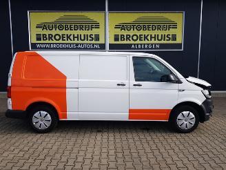 Volkswagen Transporter 2.0 TDI L2H1 Comfortline picture 4