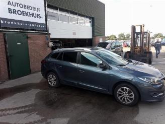 Salvage car Renault Mégane Megane III Grandtour (KZ), Combi 5-drs, 2008 / 2016 1.5 dCi 110 2015/10