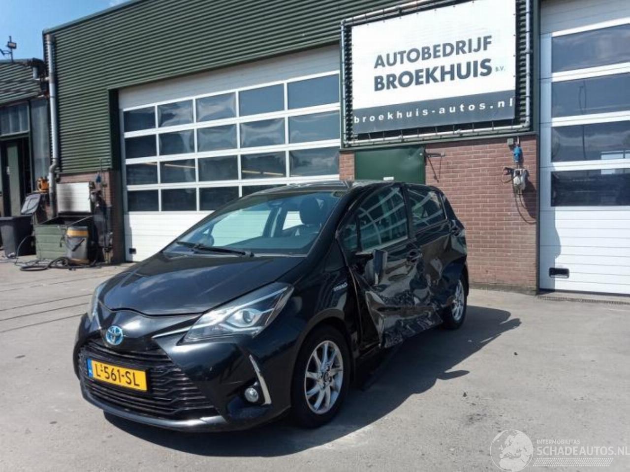 Toyota Yaris Yaris III (P13), Hatchback, 2010 / 2020 1.5 16V Hybrid