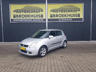 krockskadad bil auto Suzuki Swift 1.3 Exclusive 2006/1