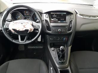 Ford Focus 1.0 Trend picture 16