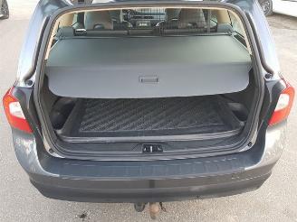Volvo V-70 2.4D Momentum picture 19
