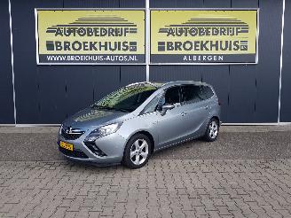 Vaurioauto  passenger cars Opel Zafira Tourer 1.6 CDTI Business+ 2014/9