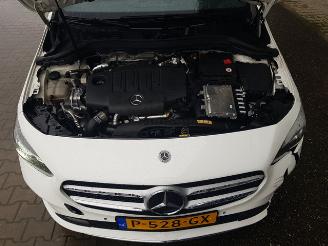 Mercedes B-klasse 200d picture 11