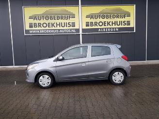 Mitsubishi Space-star 1.2 Cool+ picture 2