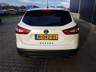 Nissan Qashqai 1.2 Premier Edition picture 5