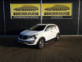 Auto incidentate Kia Sportage 2.0 X-clusive 4wd 2011/4