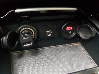 Kia Ceed 1.6 GDI PHEV DynamicPlusLine picture 26