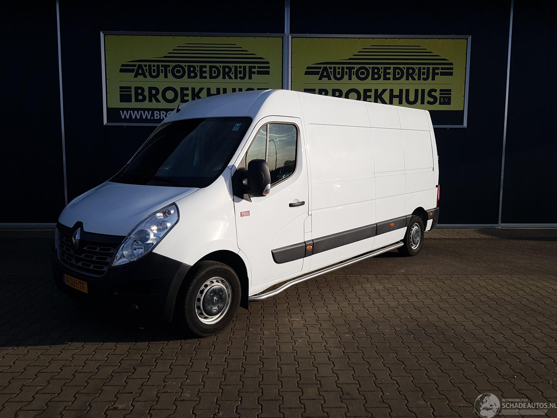 Renault Master T35 2.3 dCi L3H3