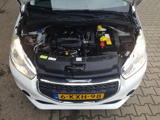 Peugeot 208 1.0 VTi Active picture 21