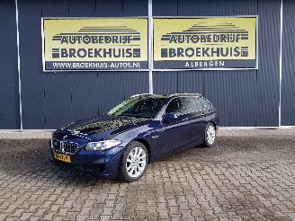 damaged passenger cars BMW 5-serie Touring 520i Executive 2015/5