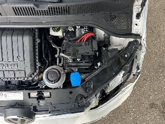 Volkswagen Up! 1.0 BMT high up! picture 11