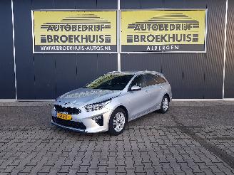 krockskadad bil auto Kia Ceed 1.0 T-GDi DynamicPlusLine 2020/11