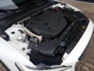 Volvo V-60 2.0 B3 Momentum Advantage picture 21