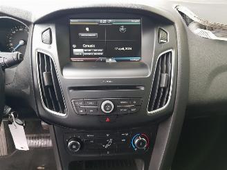 Ford Focus 1.0 Trend picture 19