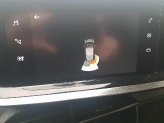 Peugeot 208 1.2 PureTech Active Pack picture 25