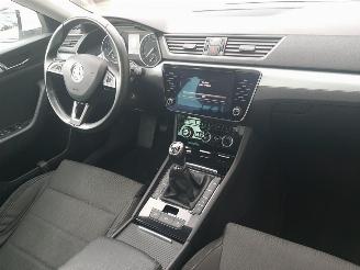 Skoda Superb Combi 1.4 TSI ACT Ambition Business picture 20