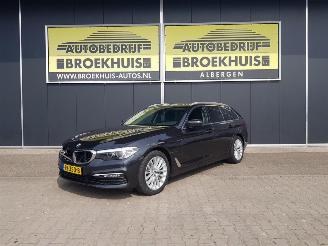 Damaged car BMW 5-serie Touring 520d Executive 2018/3