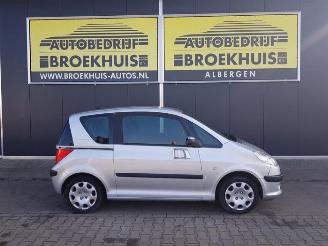 Peugeot 1007 1007 (KM), Hatchback 3-drs, 2004 / 2011 1.4 picture 6