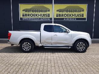 Nissan Navara 2.3 dCi Tekna King Cab picture 4