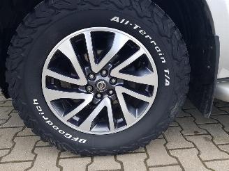 Nissan Navara 2.3 dCi Tekna King Cab picture 33