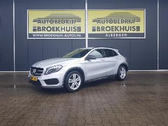 damaged passenger cars Mercedes GLA 200 CDI Ambition 2014/9