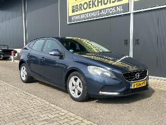 Volvo V-40 1.6 D2 Kinetic picture 6