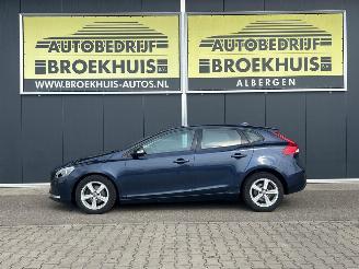 Volvo V-40 1.6 D2 Kinetic picture 2