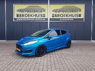 uszkodzony samochody osobowe Ford Fiesta 1.0 EcoBoost Titanium 2015/5