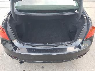 BMW 3-serie 320i Executive picture 29