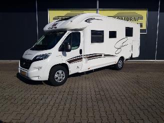 skadebil camper Mc Louis  MC4-74G 2015/6