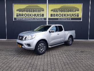 Vaurioauto  commercial vehicles Nissan Navara 2.3 dCi Tekna King Cab 2016/5