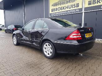 Mercedes C-klasse 180 K. Elegance picture 8