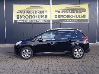 Peugeot 2008 1.2 VTi Allure Pack Premium Plus picture 2