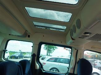 Peugeot Partner 1.6 HDi picture 12