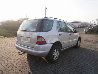 Sloopauto Mercedes ML 270 CDI 2001/1