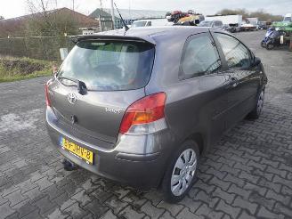 Démontage voiture Toyota Yaris 1.33 16v 2009/6