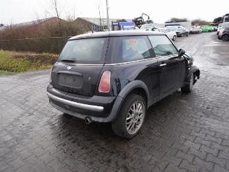 Sloopauto Mini One 1.6 16v 2001/9