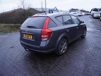 Coche siniestrado Kia Cee d SPORTY WAGON 1.4 16V 2010/5