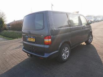 desmontaje vehículos comerciales Volkswagen Transporter 2.5 TDi 2004/1