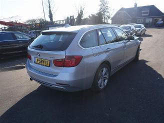 damaged passenger cars BMW 3-serie 316i Touring 2013/9