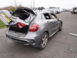 Sloopauto Mercedes GLA 180 2018/8