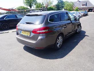 Voiture accidenté Peugeot 308 SW 1.2 THP 2015/3