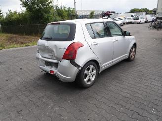 Coche siniestrado Suzuki Swift 1.5 2005/8