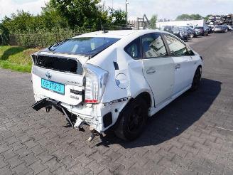 Salvage car Toyota Prius 1.8 16v Plug in 2012/8