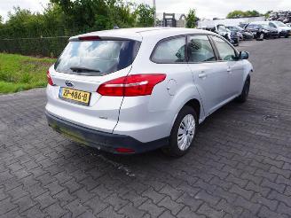 Vrakbiler auto Ford Focus Wagon 1.0 EcoBoost 2017/11