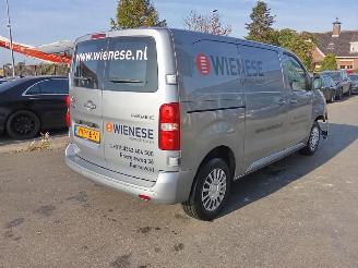 skadebil bedrijf Toyota Proace 2.0 D-4D 2023/8