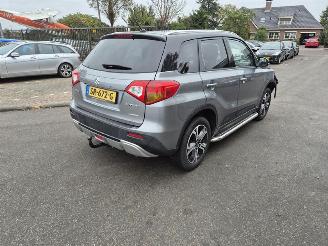 damaged passenger cars Suzuki Vitara 1.6 16V 2015/11